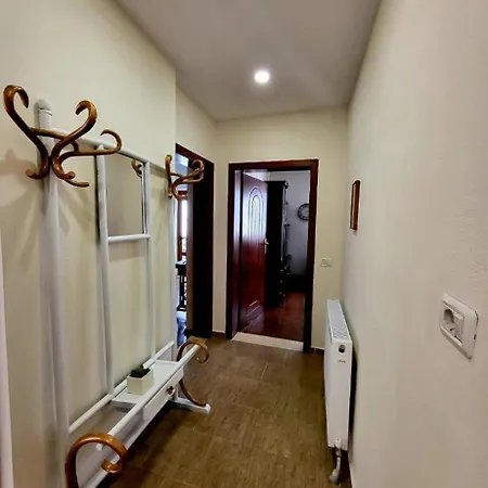 Апартаменты Papa's Place *